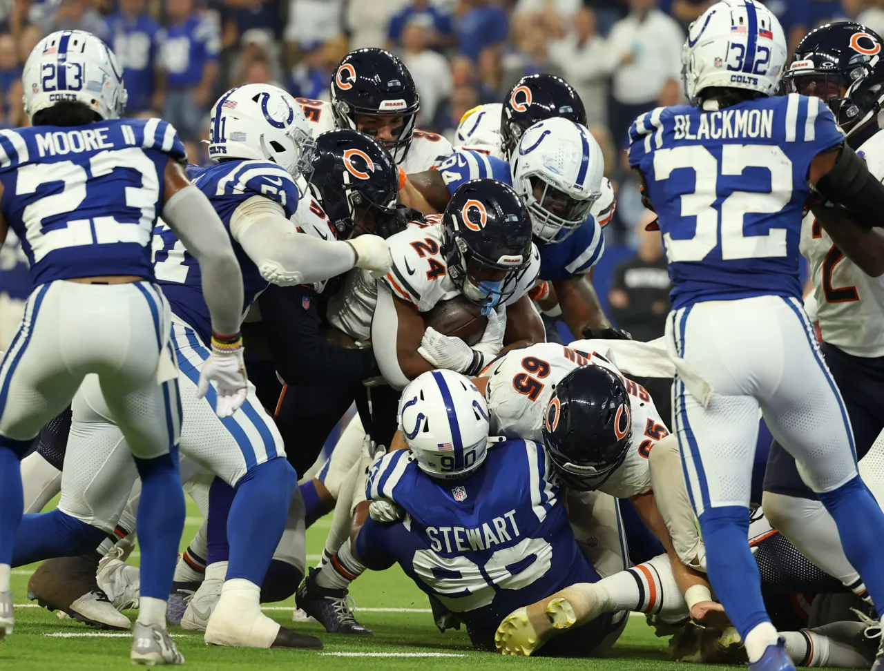 ICYM JUST NOW: Coach Matt Eberflus stuns fans as he changes defensive line after loss to Colts leaving out key men