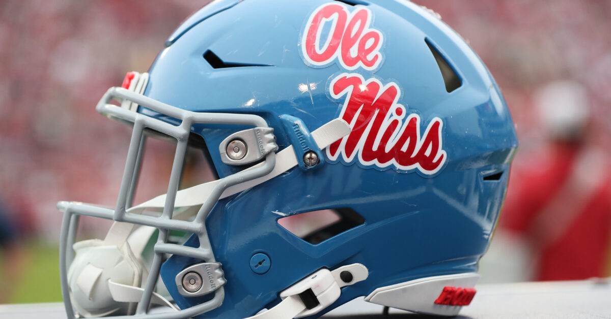 Ole Miss flips WR 5-STAR  from Alabama