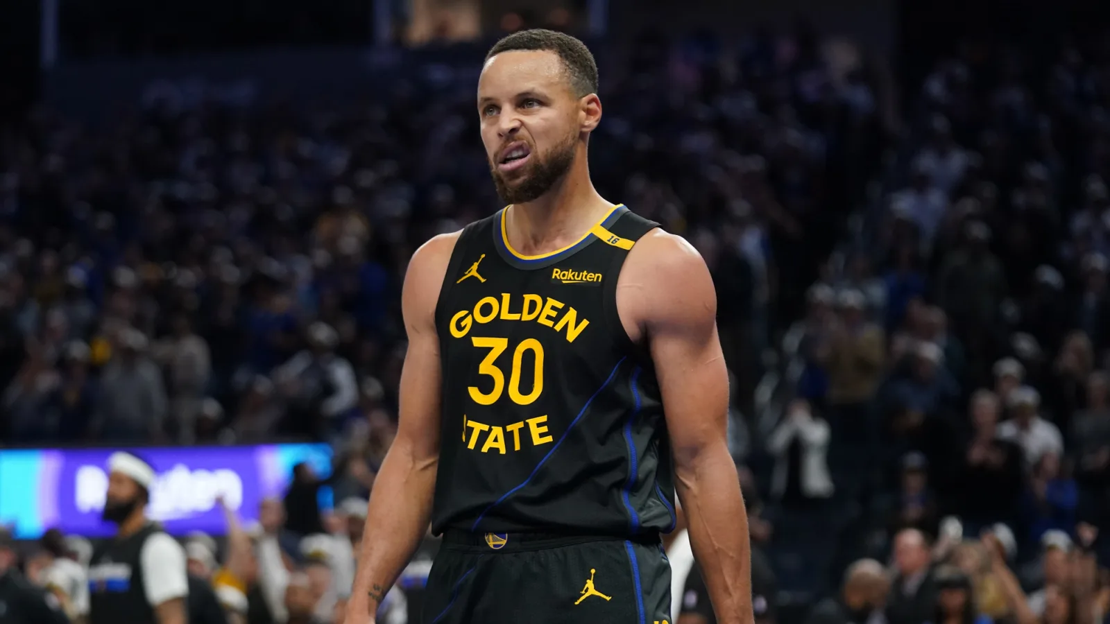 Stephen Curry Shakes Up Bold Twist on NBA All-Time Lineup