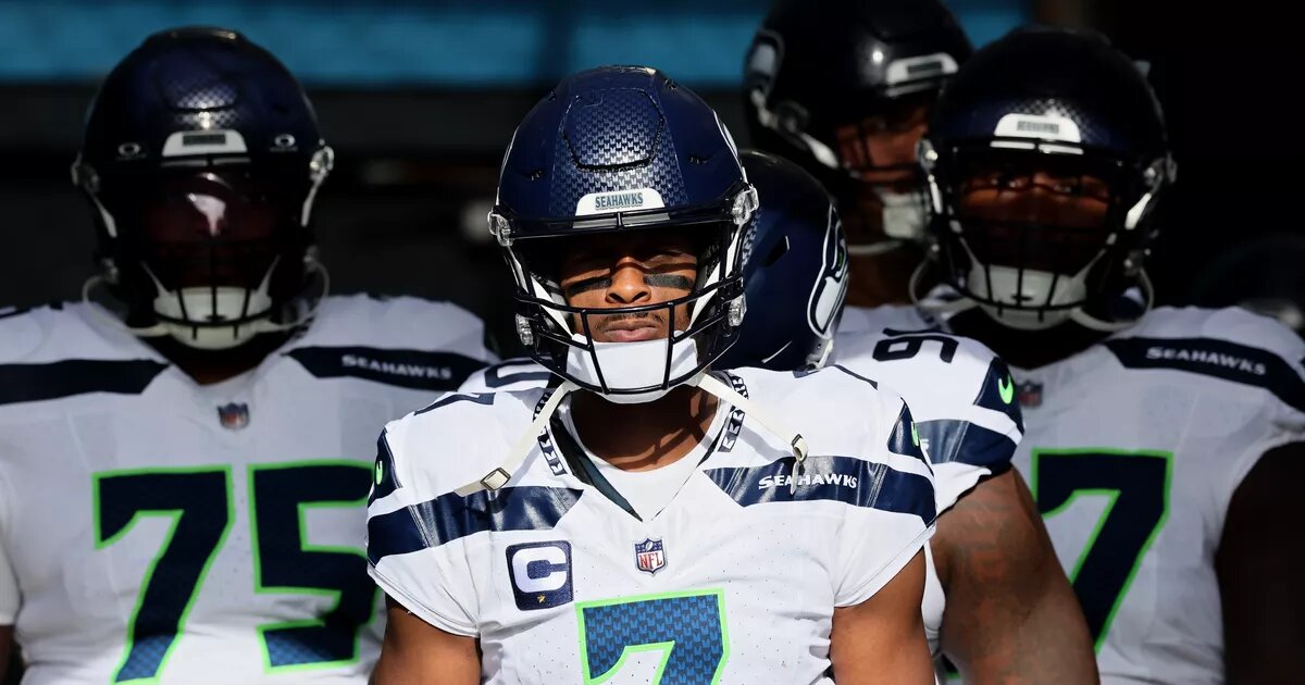 Sad News: Seahawks Star Rejects $62.5 Million Contract Extension Following Geno Smith Trade to Raiders